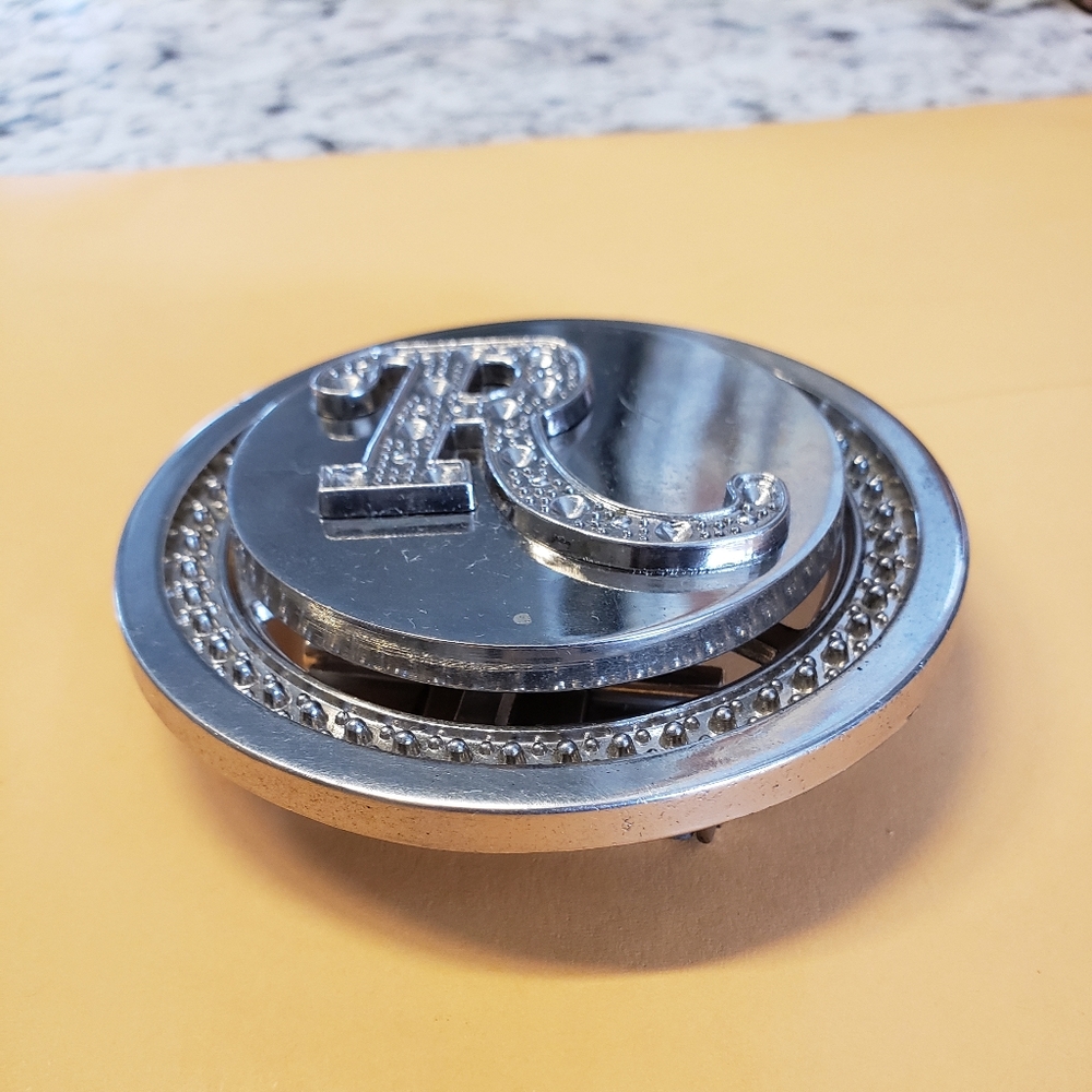 Silver "R" Initial Spinning Belt Buckle - Picture 3 of 8
